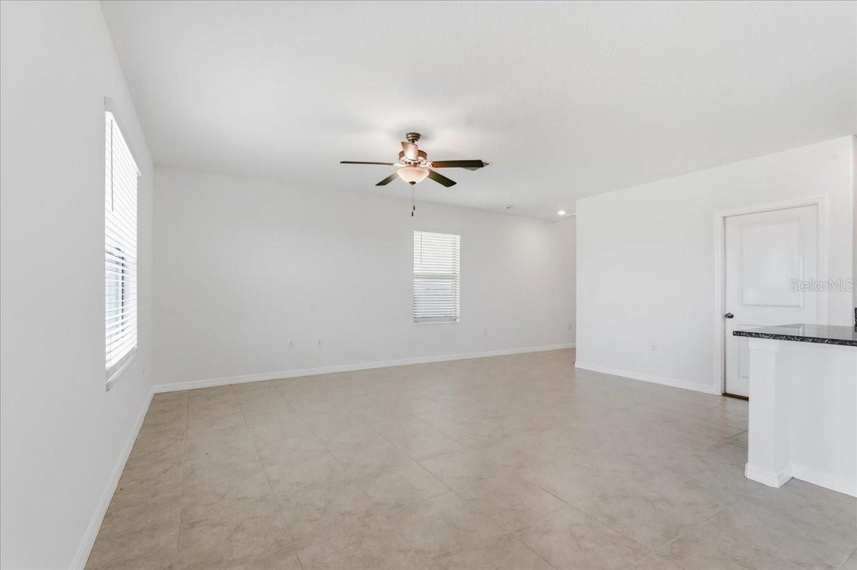 5224 WHITE CHICORY DR, APOLLO BEACH, FL, 33572