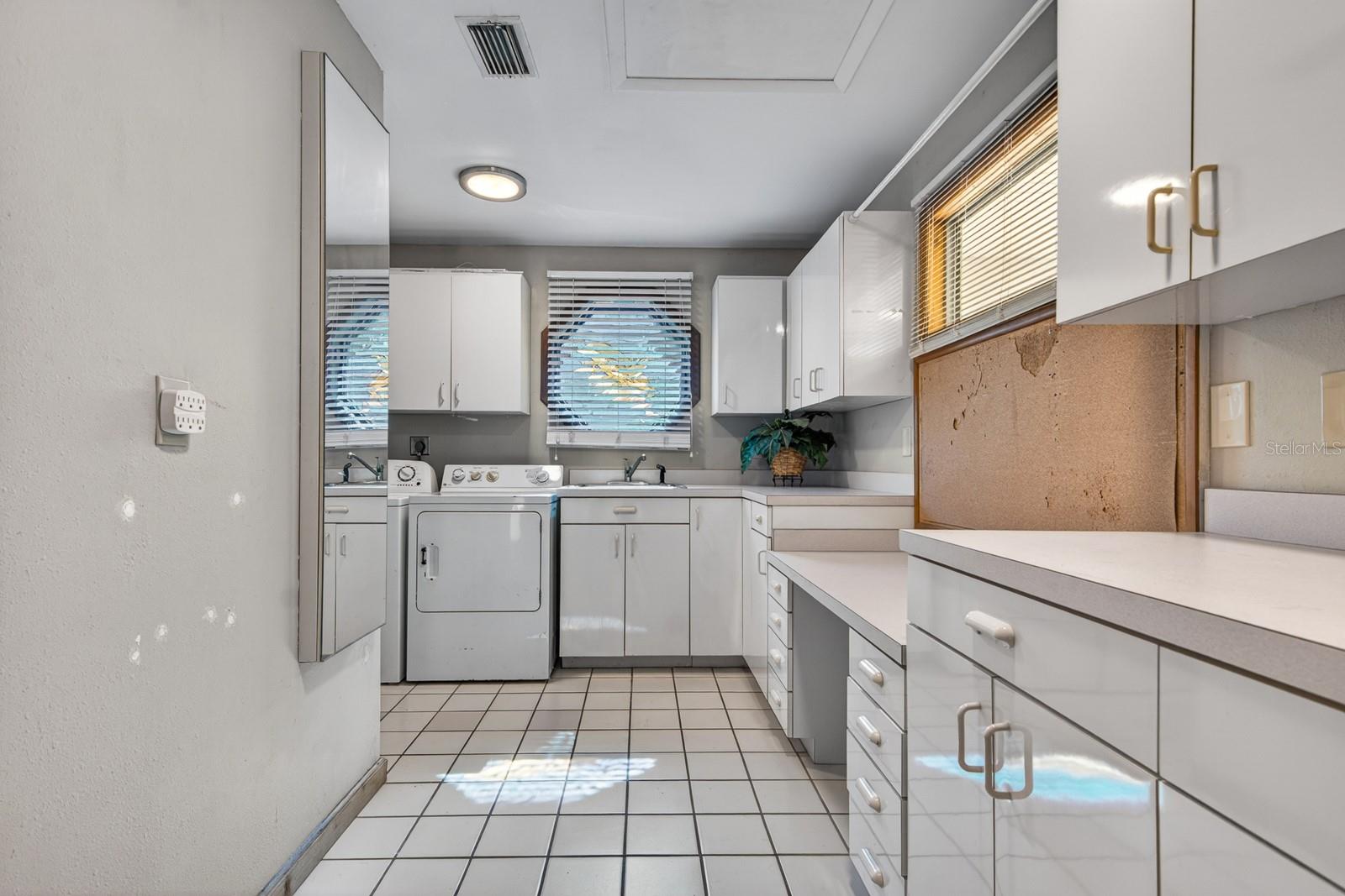 1424 S EVERGREEN AVE, CLEARWATER, FL, 33756