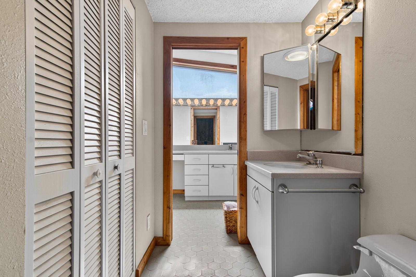 1424 S EVERGREEN AVE, CLEARWATER, FL, 33756