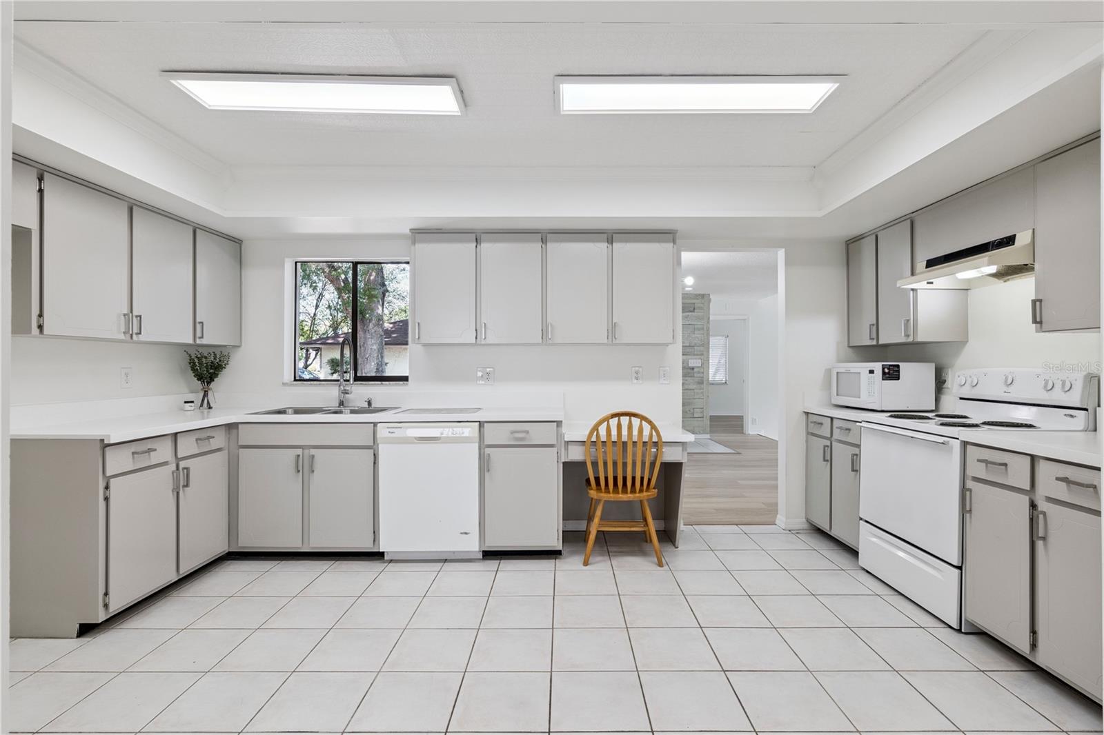 110 HOLDERNESS DR, LONGWOOD, FL, 32779