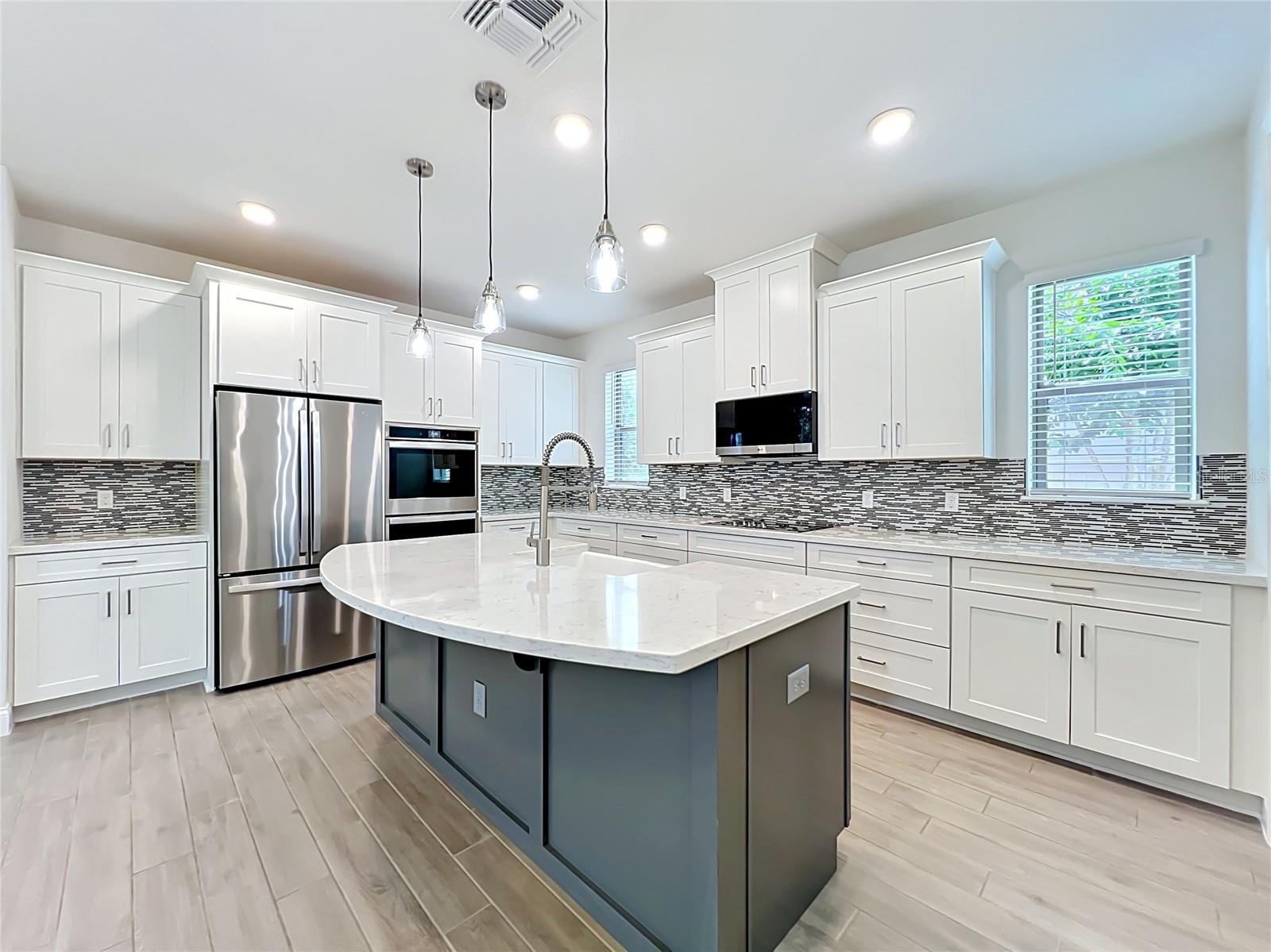 8409 VIVARO ISLE WAY, WINDERMERE, FL, 34786
