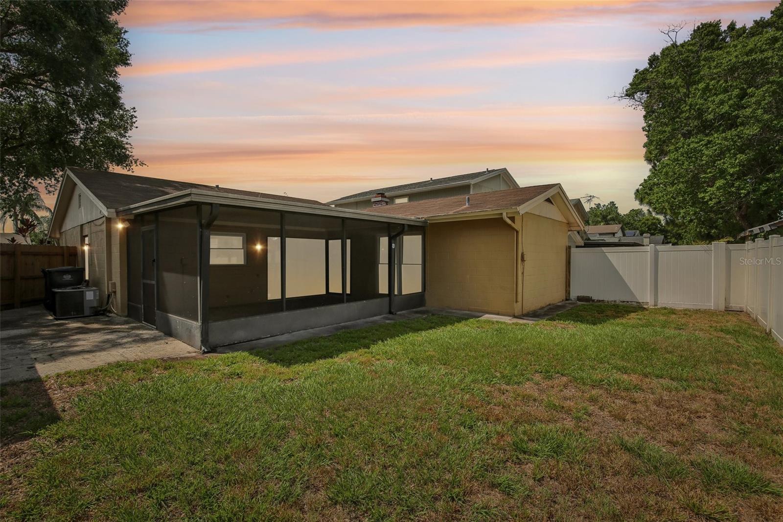 4828 GROVE POINT DR, TAMPA, FL, 33624