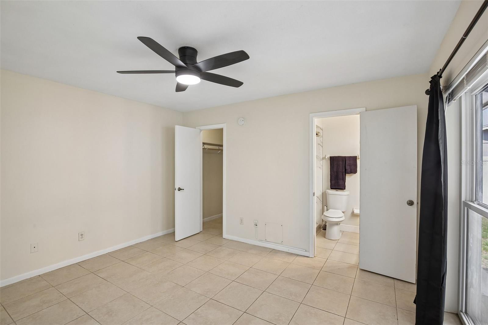 4828 GROVE POINT DR, TAMPA, FL, 33624