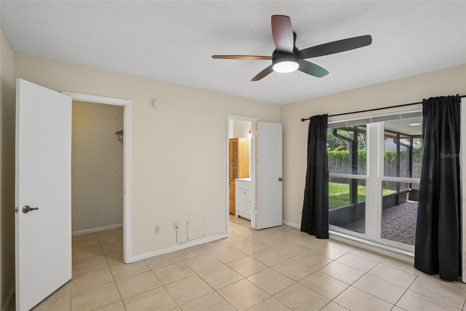 4828 GROVE POINT DR, TAMPA, FL, 33624