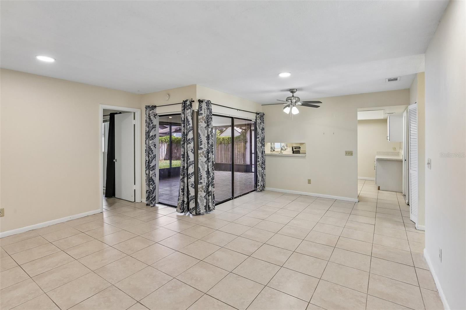 4828 GROVE POINT DR, TAMPA, FL, 33624