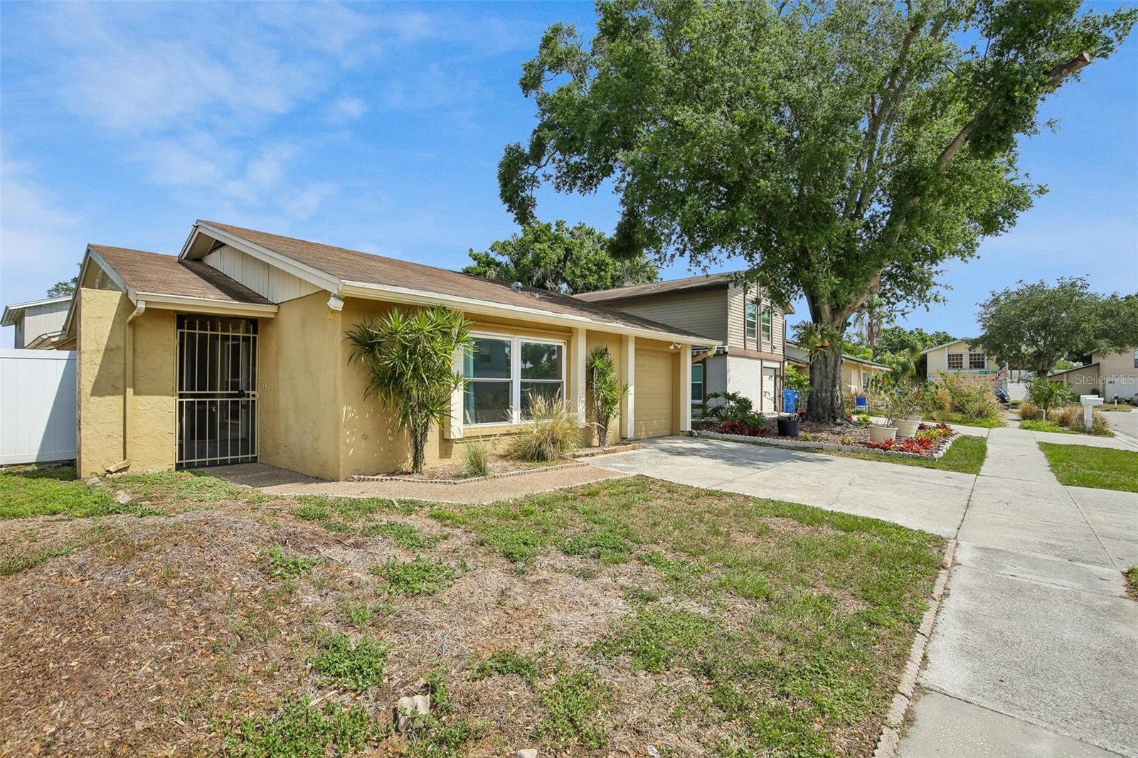 4828 GROVE POINT DR, TAMPA, FL, 33624