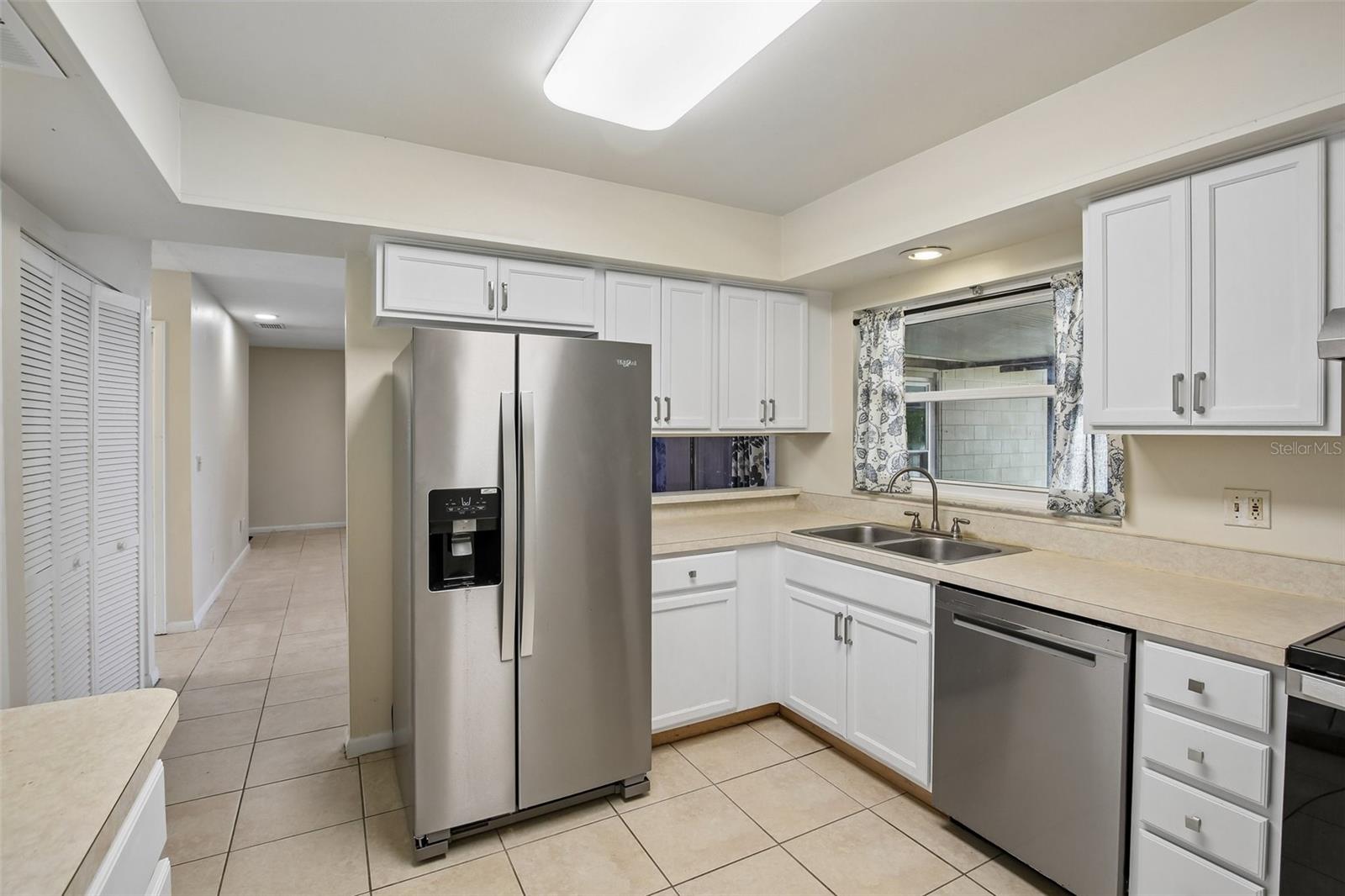 4828 GROVE POINT DR, TAMPA, FL, 33624