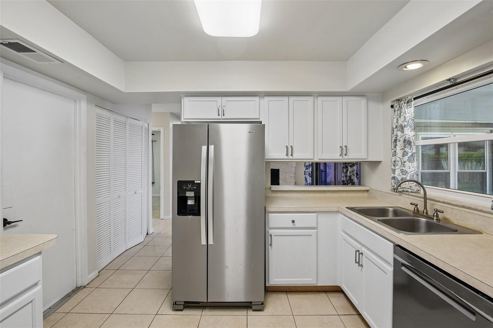 4828 GROVE POINT DR, TAMPA, FL, 33624