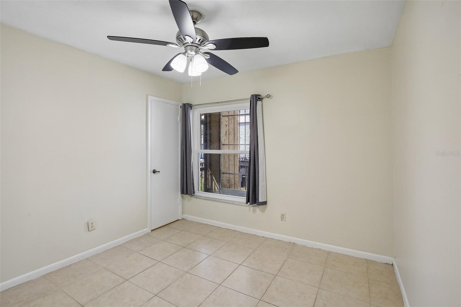 4828 GROVE POINT DR, TAMPA, FL, 33624