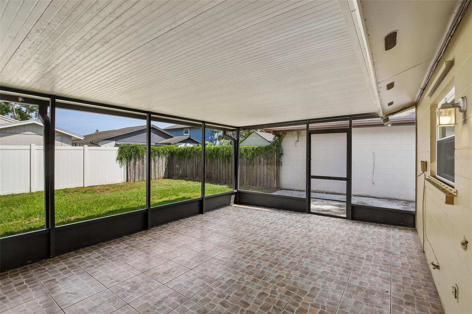 4828 GROVE POINT DR, TAMPA, FL, 33624