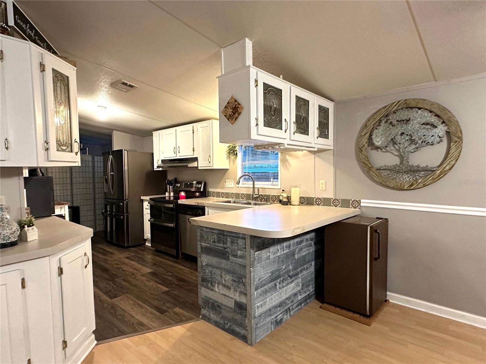 1434 LAKE SHORE DR, CASSELBERRY, FL, 32707