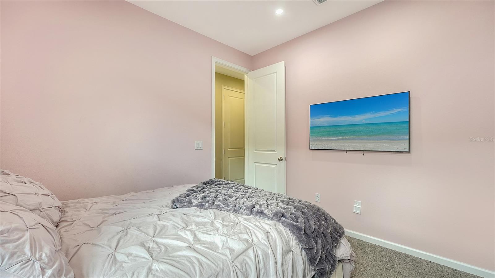 8704 RAIN SONG RD, SARASOTA, FL, 34238