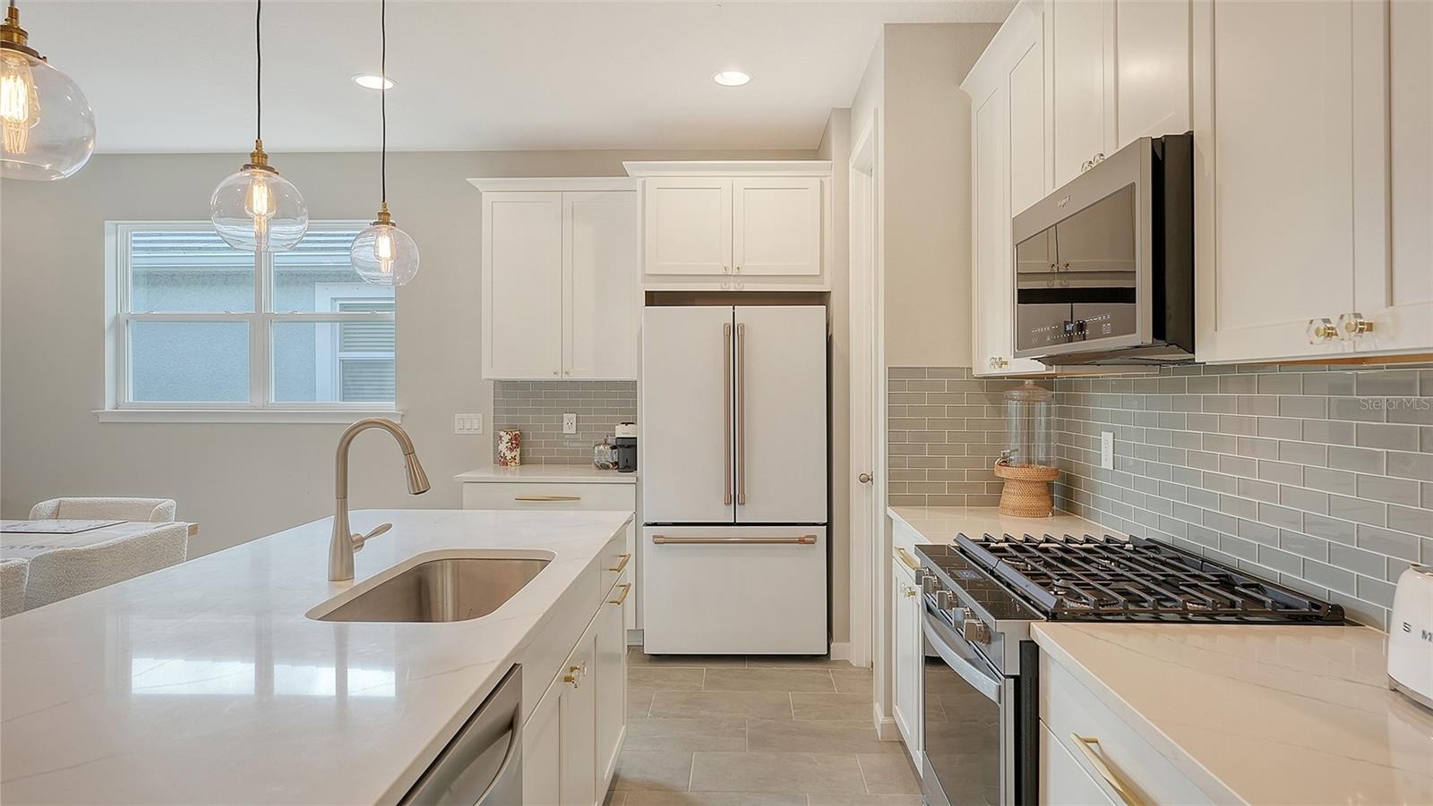 8704 RAIN SONG RD, SARASOTA, FL, 34238