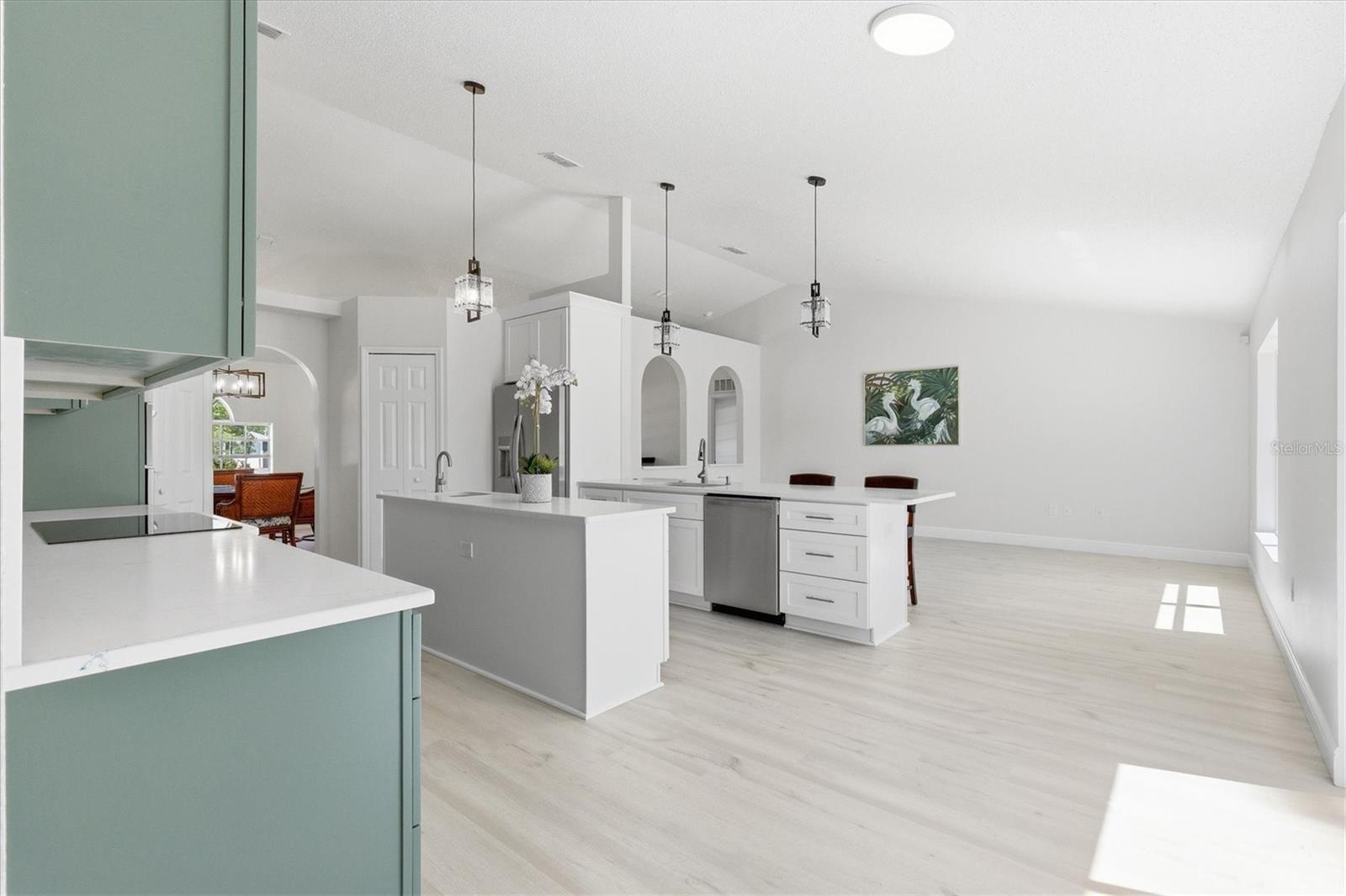 18063 PARROT RD, WEEKI WACHEE, FL, 34614