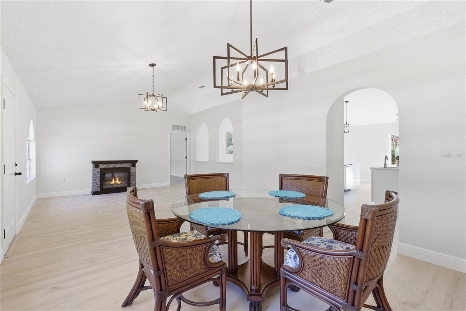 18063 PARROT RD, WEEKI WACHEE, FL, 34614