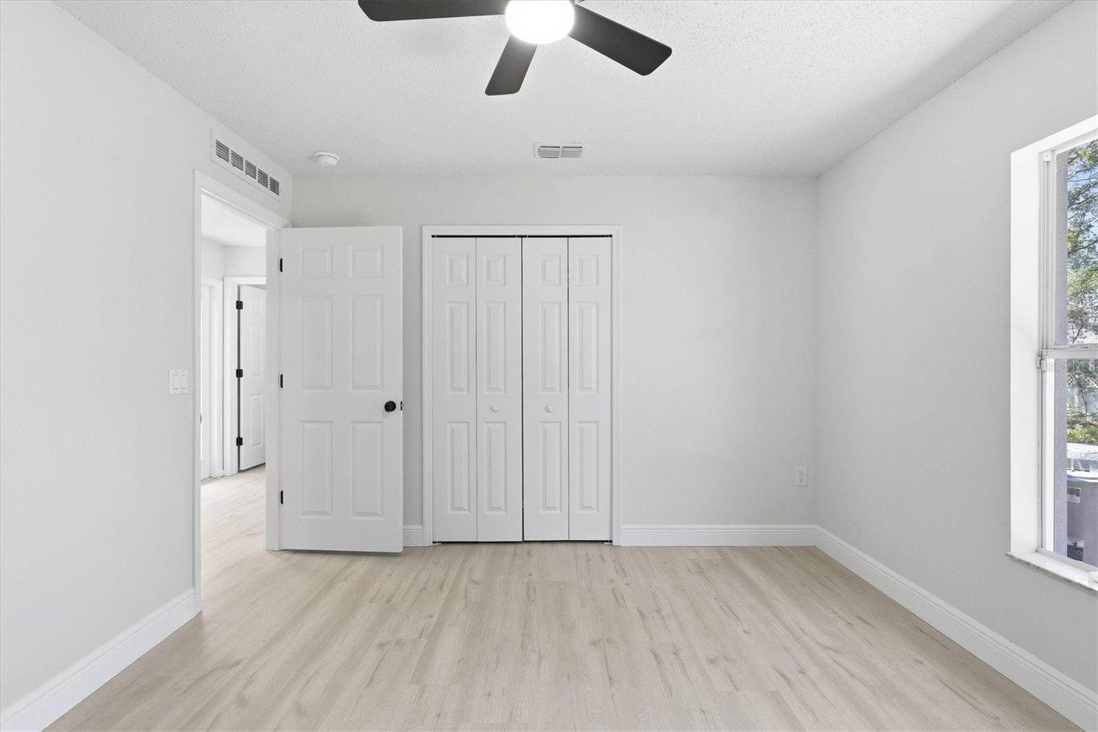 18063 PARROT RD, WEEKI WACHEE, FL, 34614
