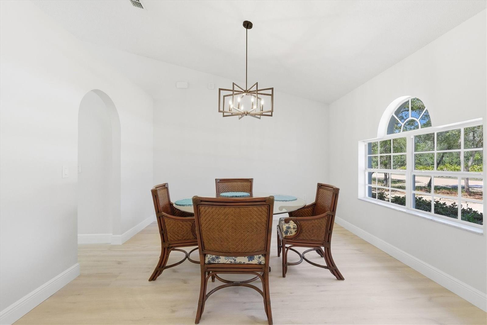 18063 PARROT RD, WEEKI WACHEE, FL, 34614
