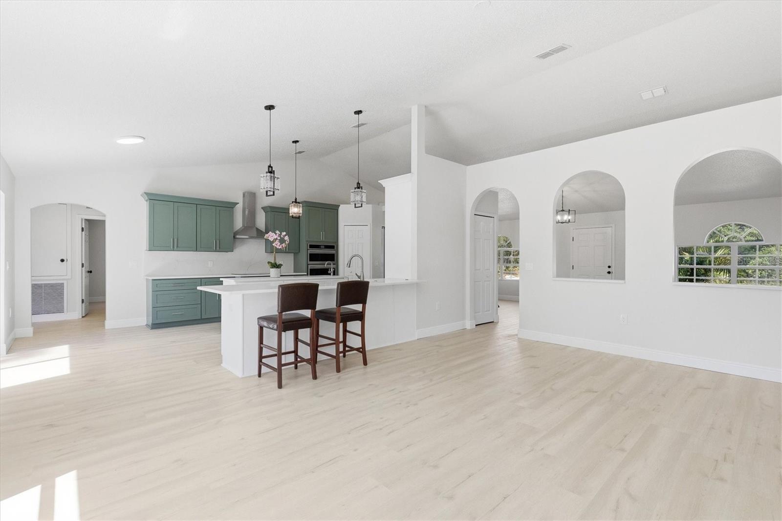 18063 PARROT RD, WEEKI WACHEE, FL, 34614