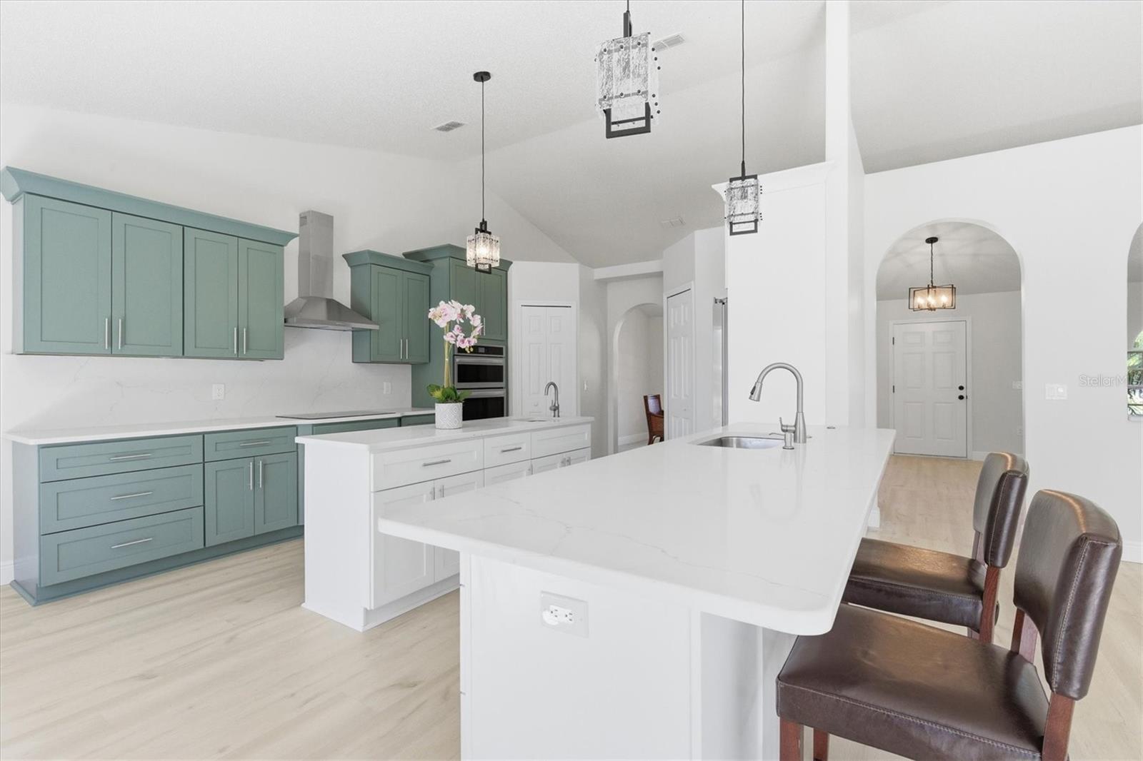 18063 PARROT RD, WEEKI WACHEE, FL, 34614