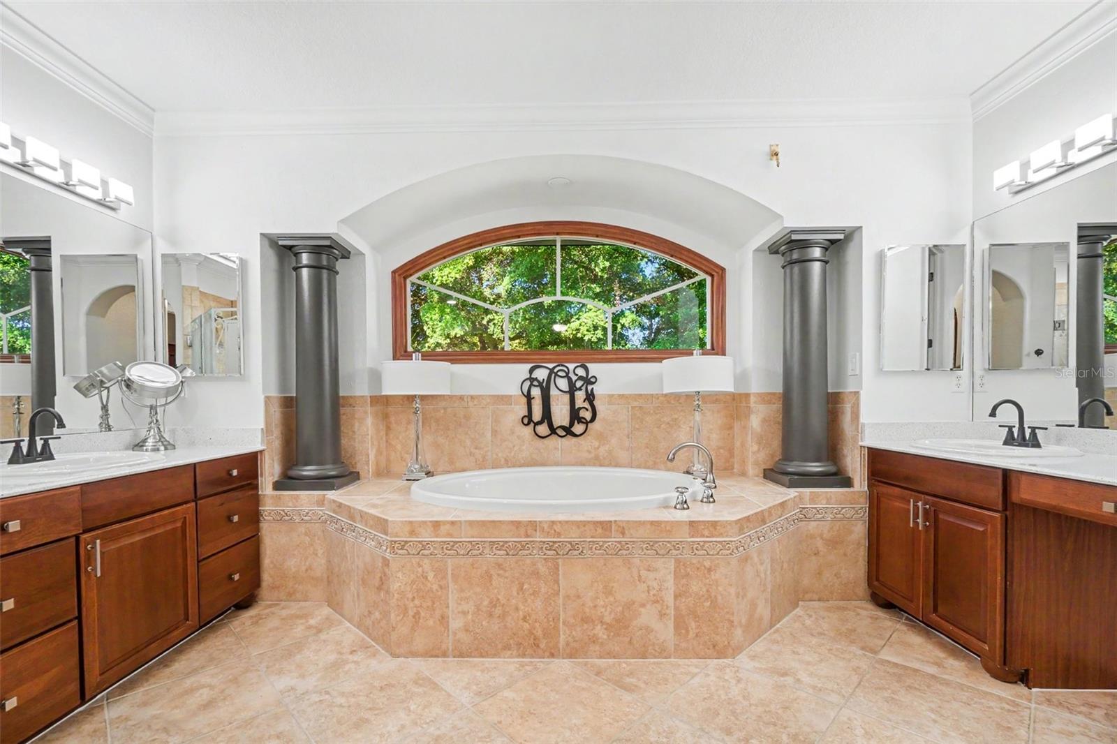 8620 EL MIRASOL CT, FORT MYERS, FL, 33967