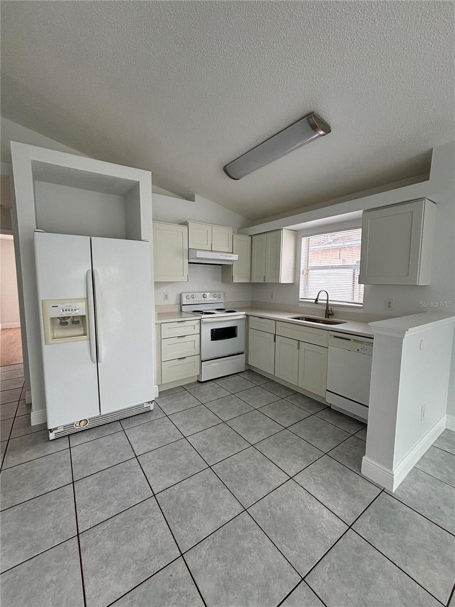 933 VISTA PALMA WAY, ORLANDO, FL, 32825