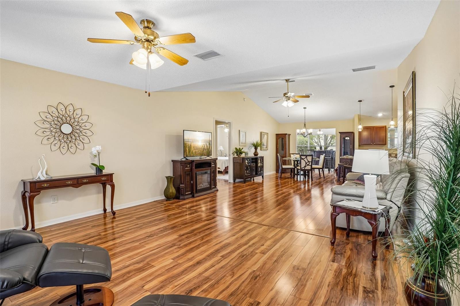 447 FOSTER PL, THE VILLAGES, FL, 32162