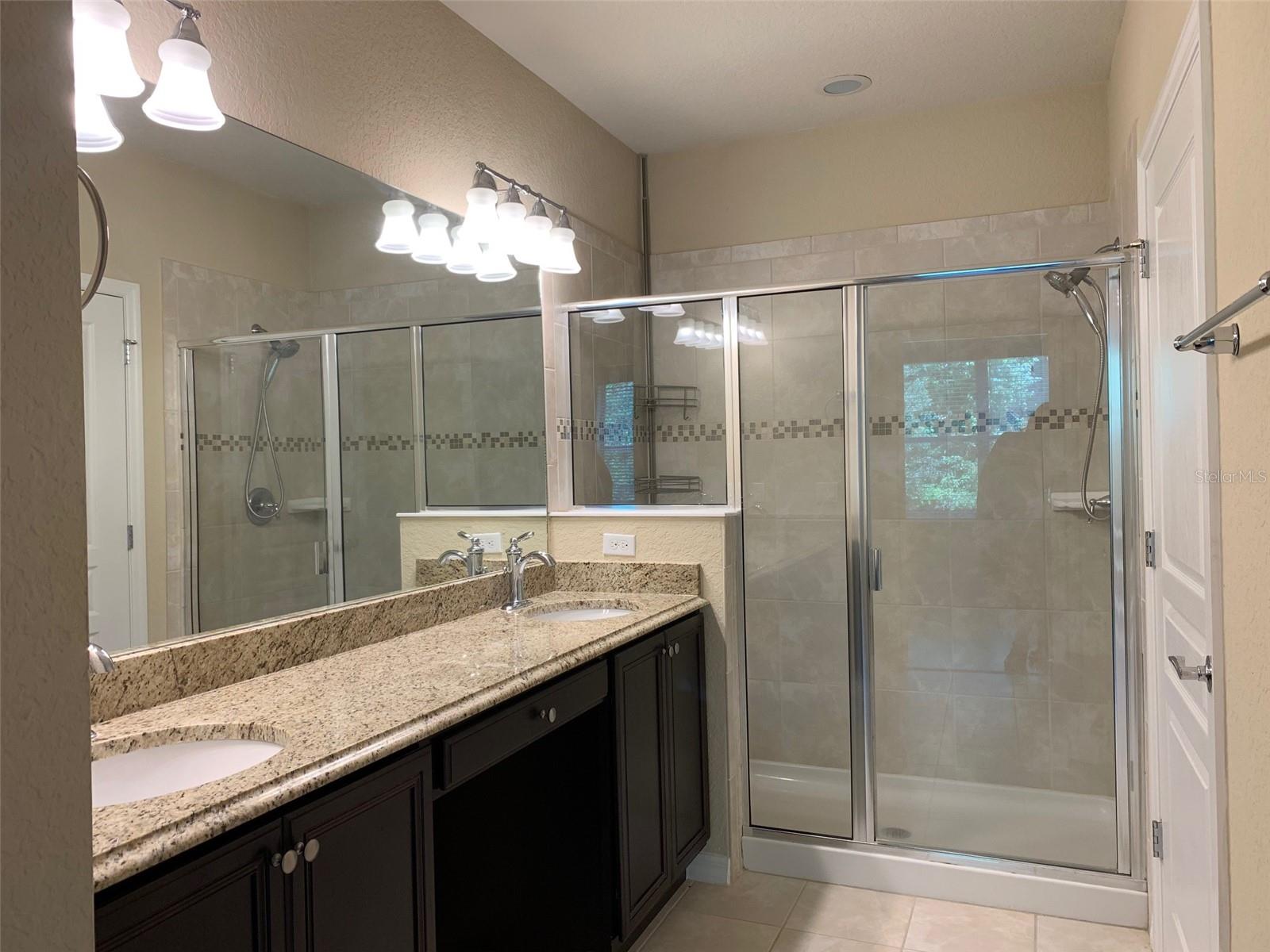 8363 BELLA TIERRA CT, DAVENPORT, FL, 33896