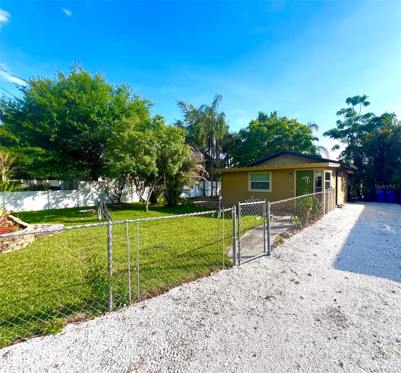 11350 MEMORIAL HWY, TAMPA, FL, 33635