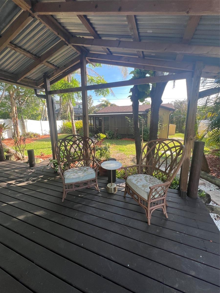 11350 MEMORIAL HWY, TAMPA, FL, 33635