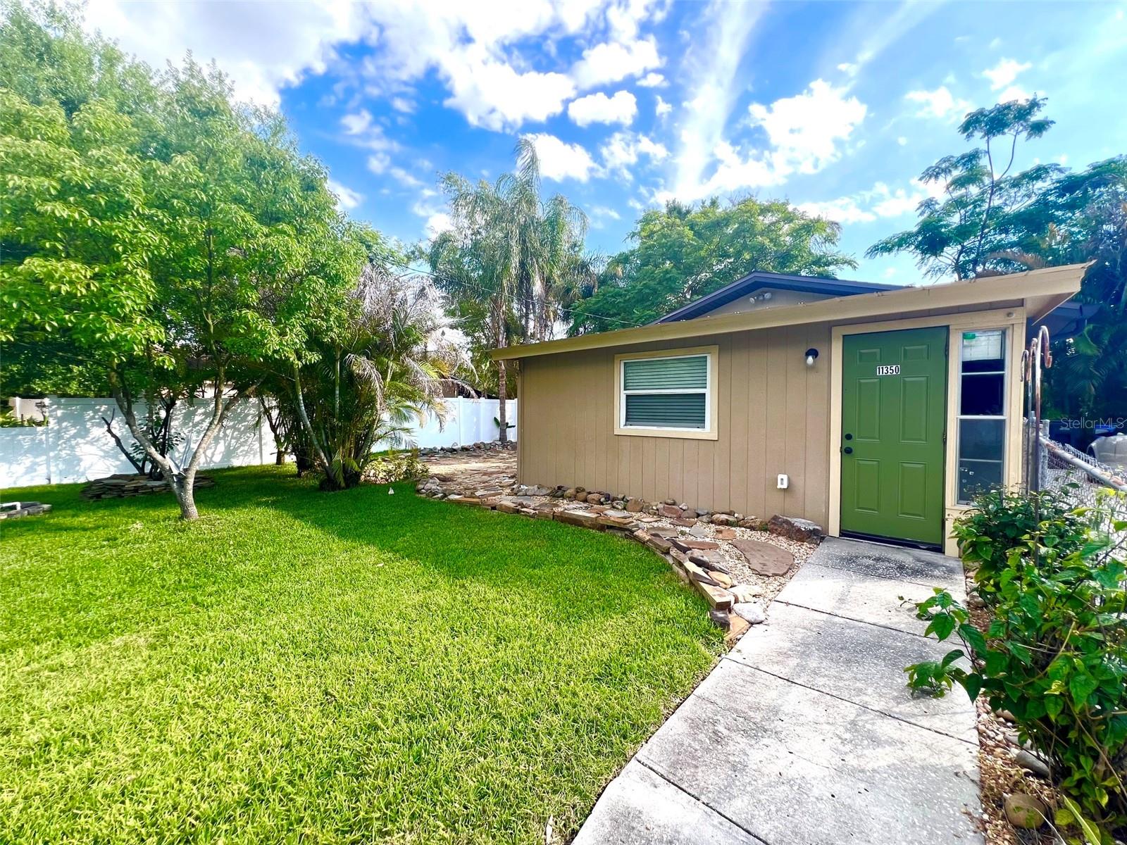 11350 MEMORIAL HWY, TAMPA, FL, 33635