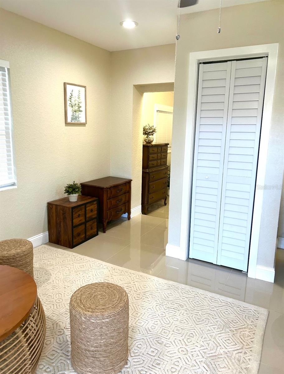 11350 MEMORIAL HWY, TAMPA, FL, 33635