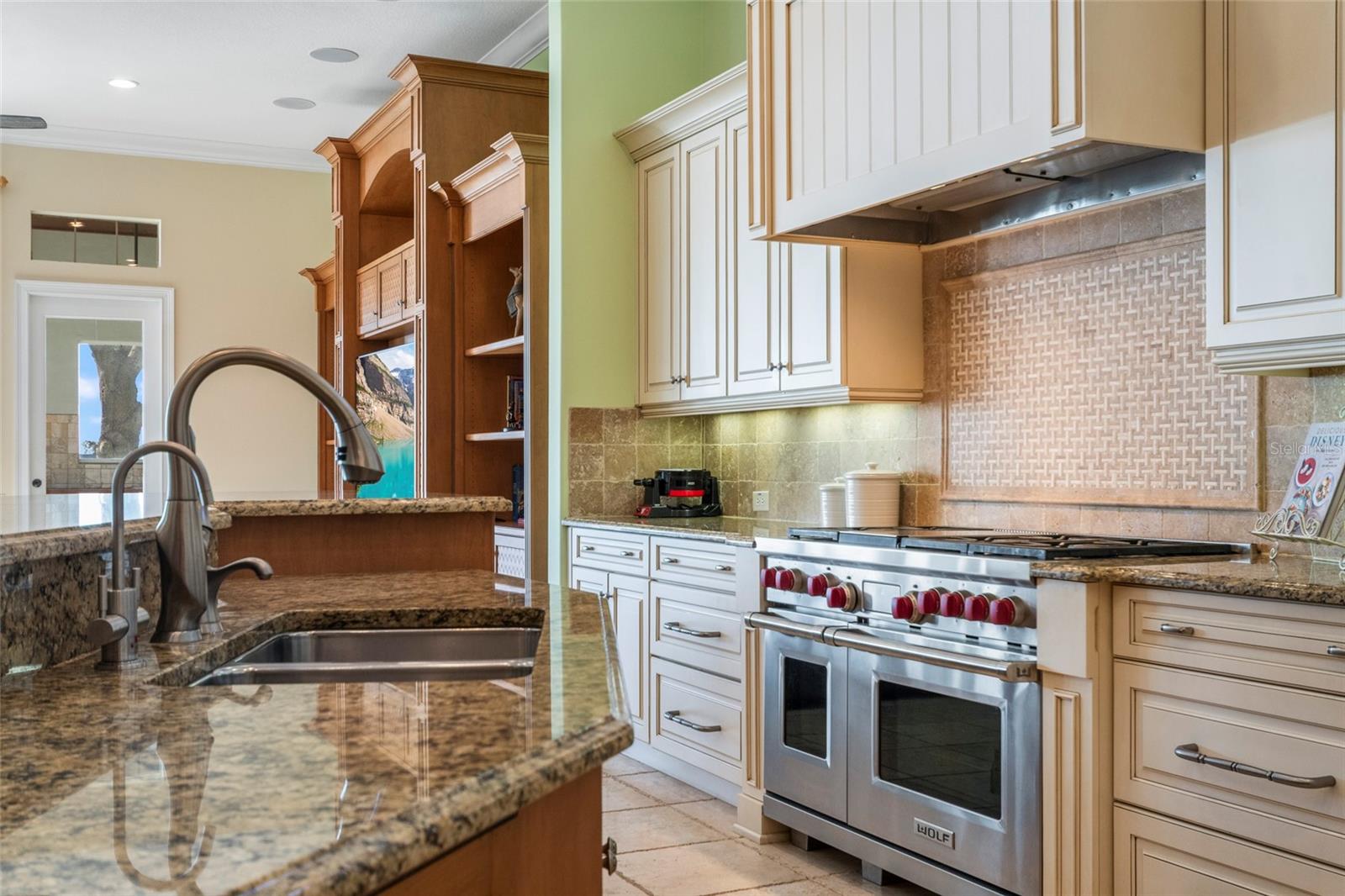 8340 LAKE BURDEN CIR, WINDERMERE, FL, 34786