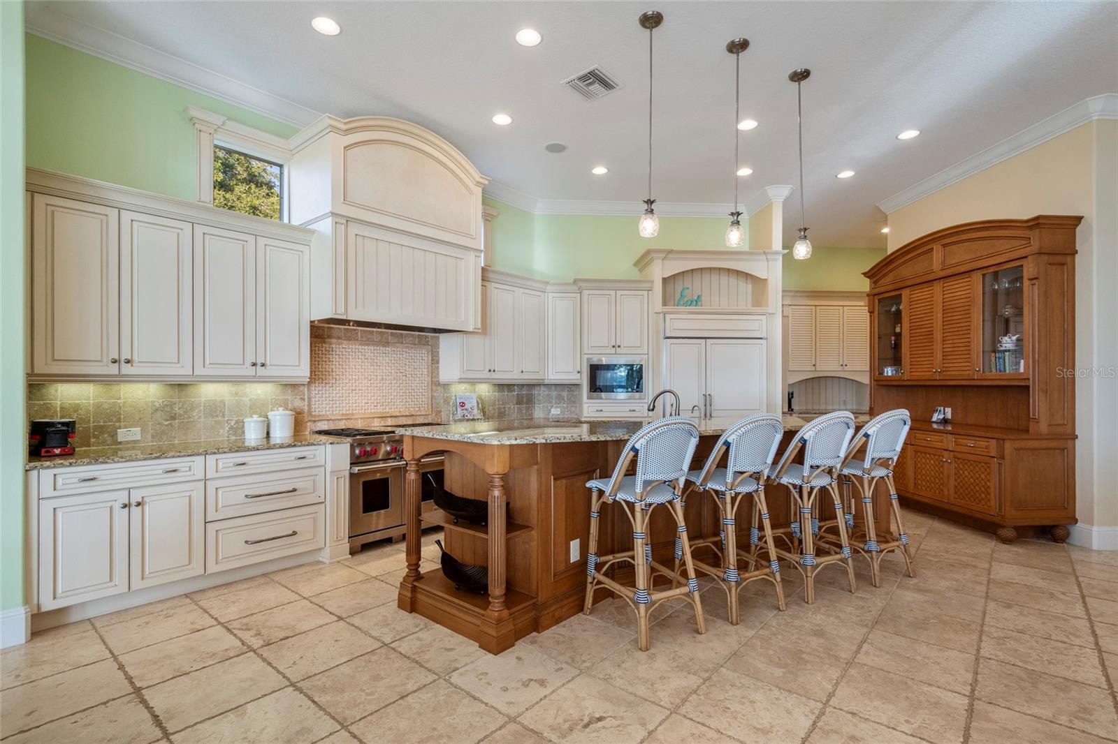 8340 LAKE BURDEN CIR, WINDERMERE, FL, 34786