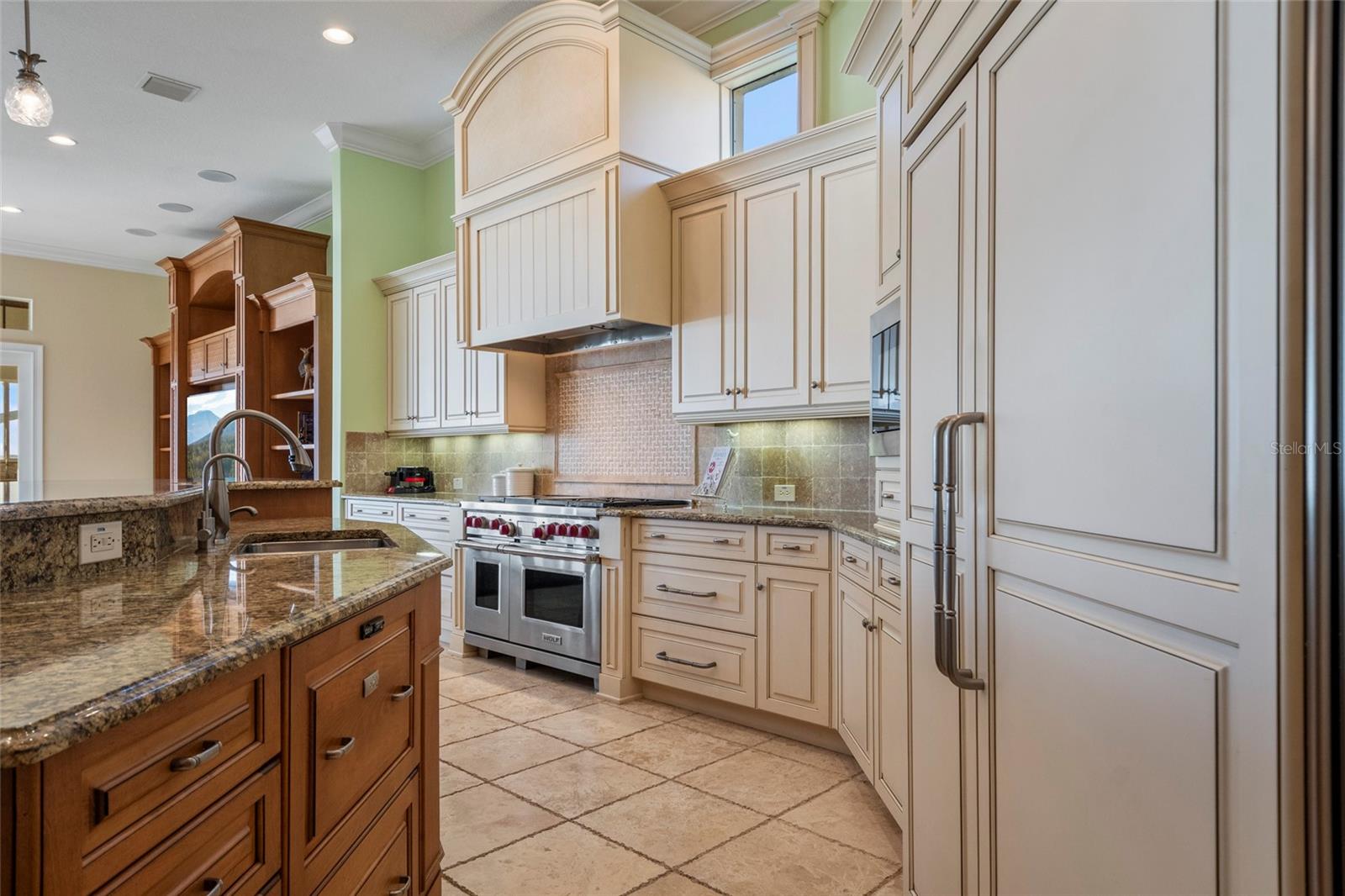 8340 LAKE BURDEN CIR, WINDERMERE, FL, 34786