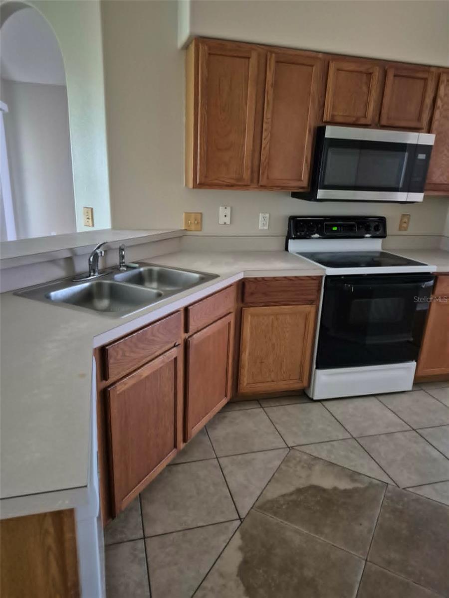 11 POINSETTIAL LN, PALM COAST, FL, 32164