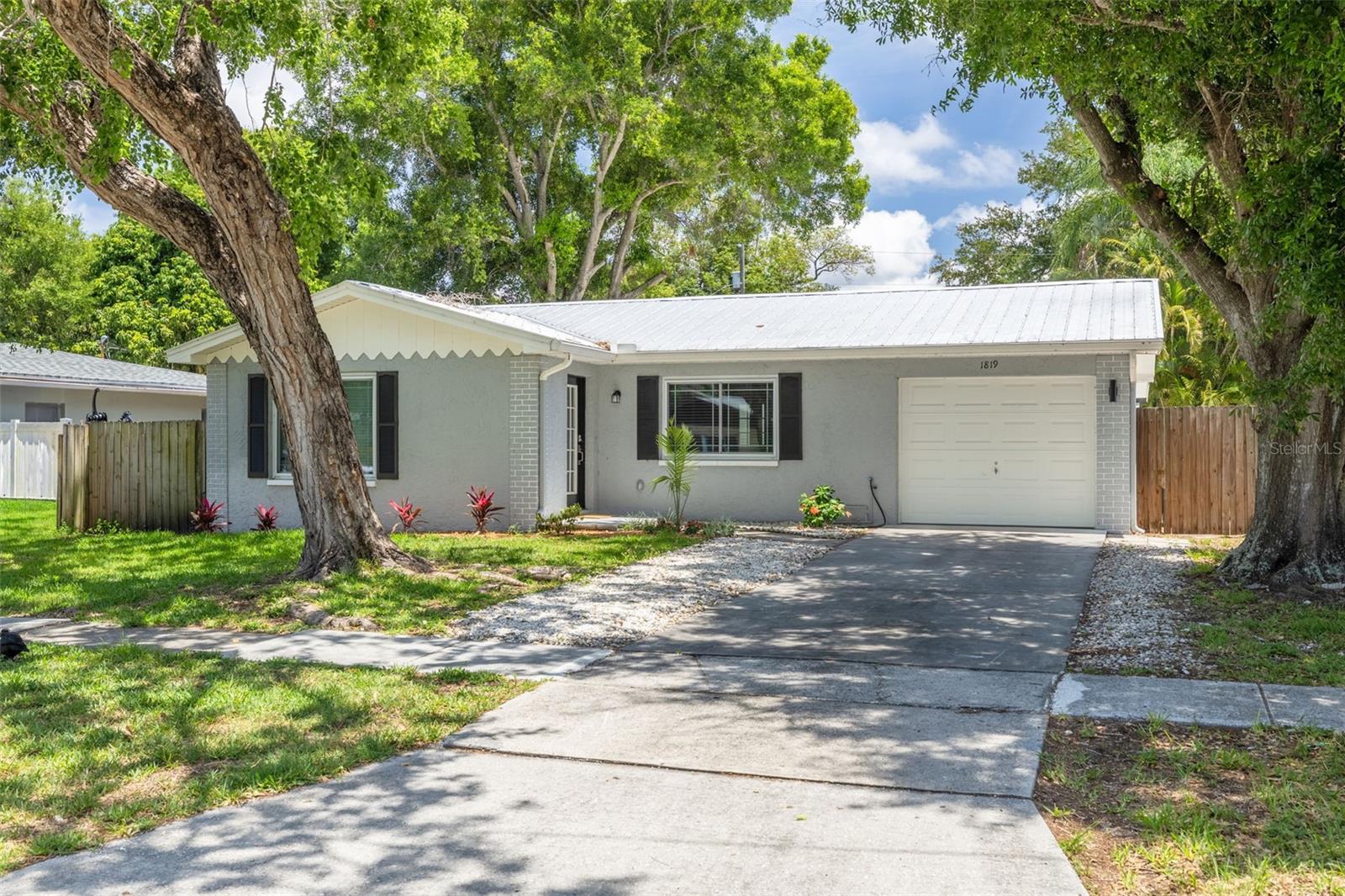 1819 WEST DR, CLEARWATER, FL, 33755