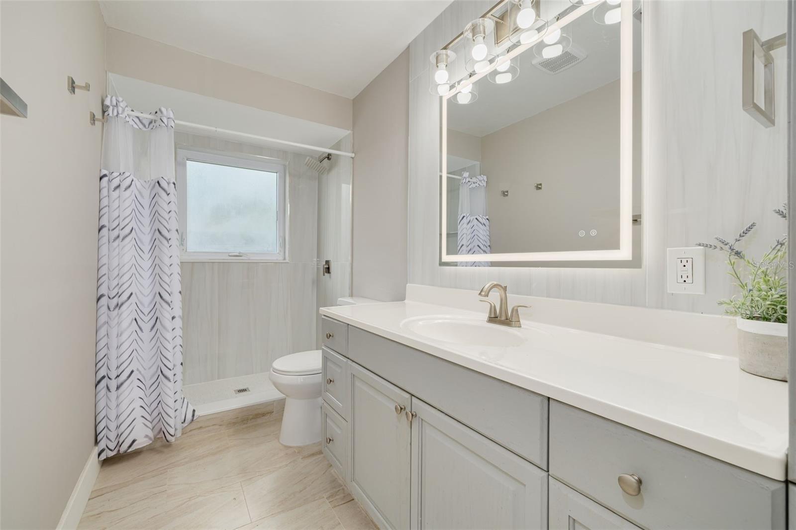 1819 WEST DR, CLEARWATER, FL, 33755
