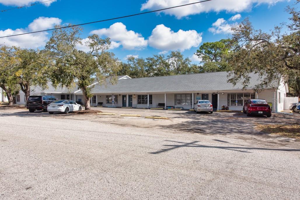 7414 COMMERCE ST #102, RIVERVIEW, FL, 33578