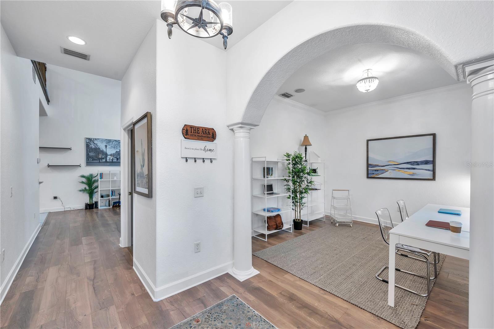 1507 W WINDHORST RD, BRANDON, FL, 33510