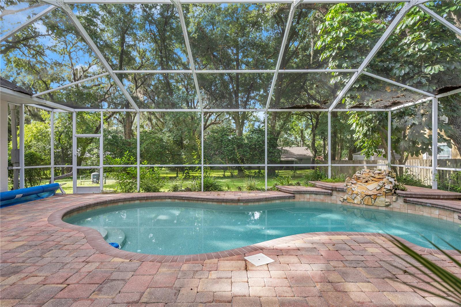 1507 W WINDHORST RD, BRANDON, FL, 33510