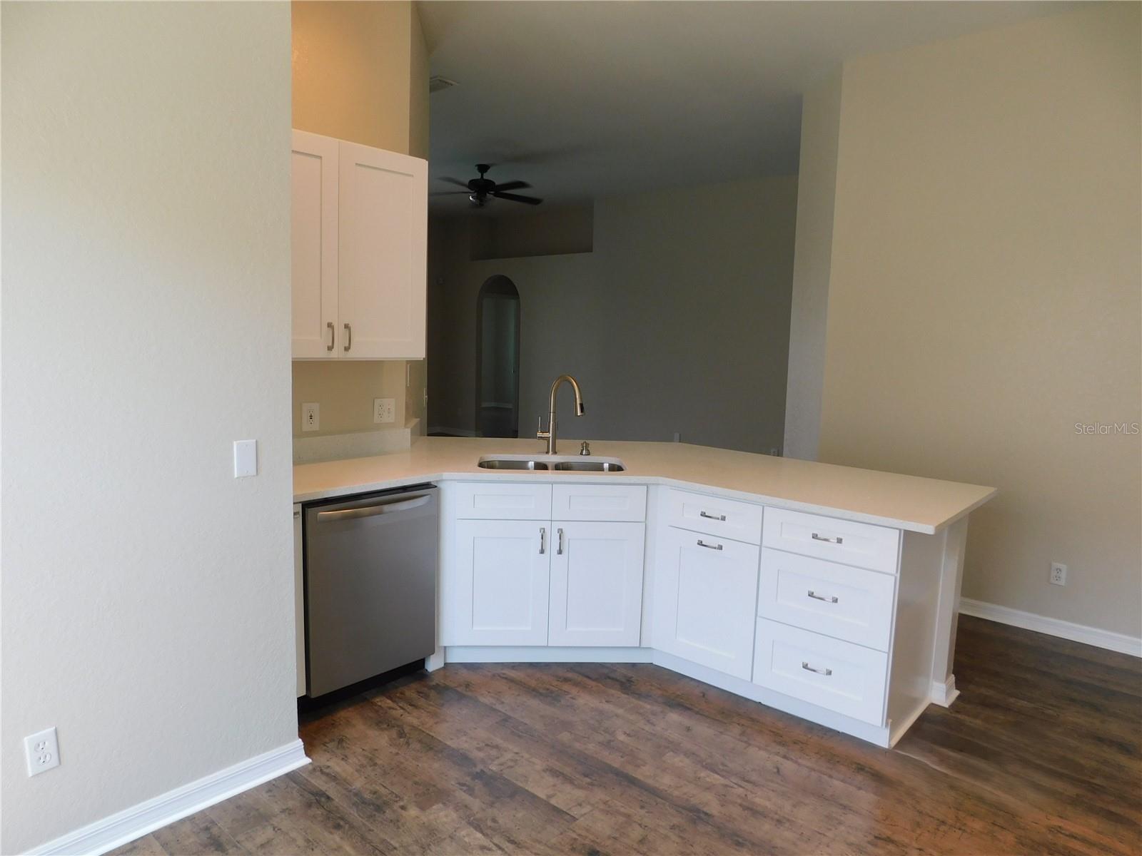 1247 VINETREE DR, BRANDON, FL, 33510