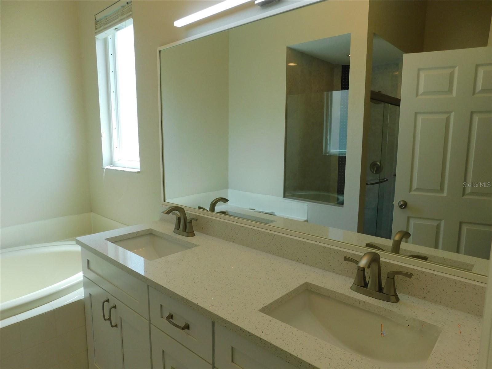 1247 VINETREE DR, BRANDON, FL, 33510