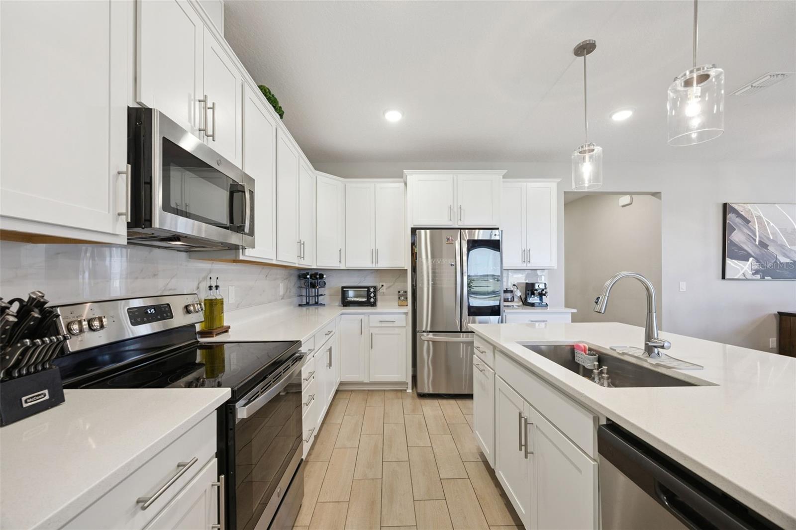 10053 SPRING LAKE DR, CLERMONT, FL, 34711