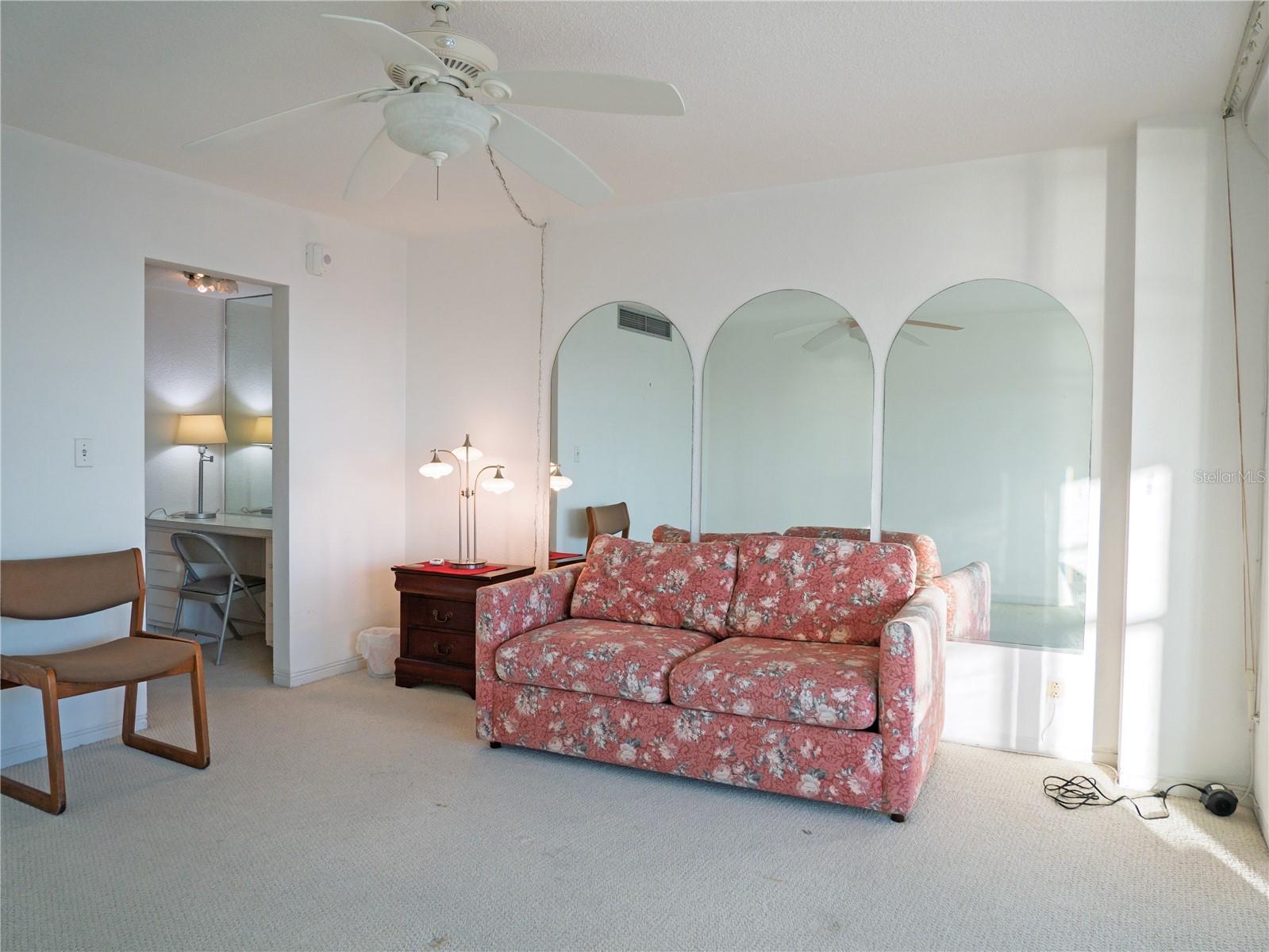 7000 BEACH PLZ #202, ST PETE BEACH, FL, 33706