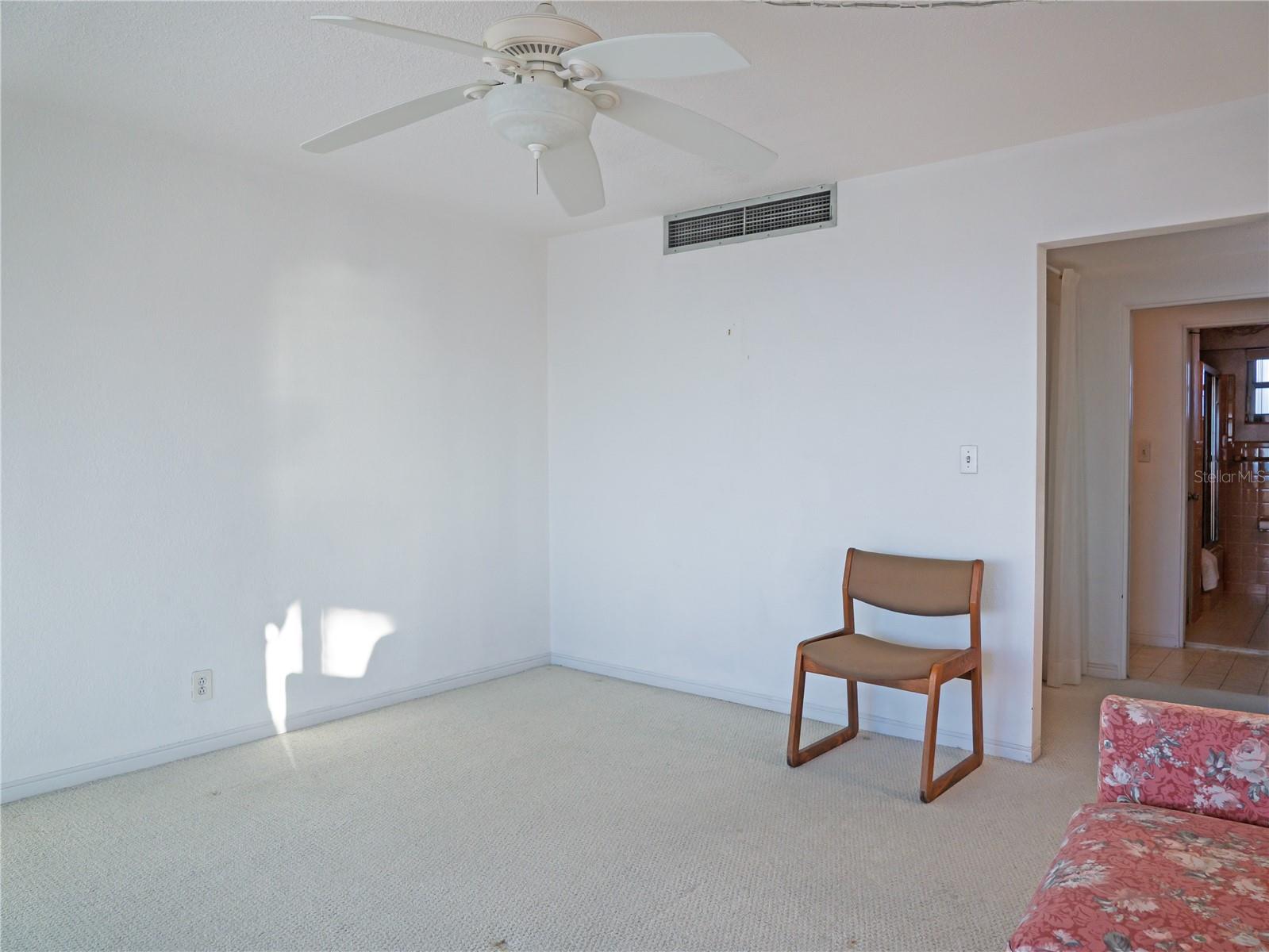 7000 BEACH PLZ #202, ST PETE BEACH, FL, 33706