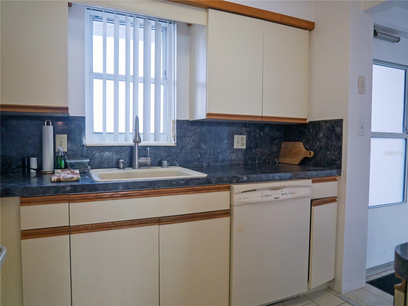 7000 BEACH PLZ #202, ST PETE BEACH, FL, 33706