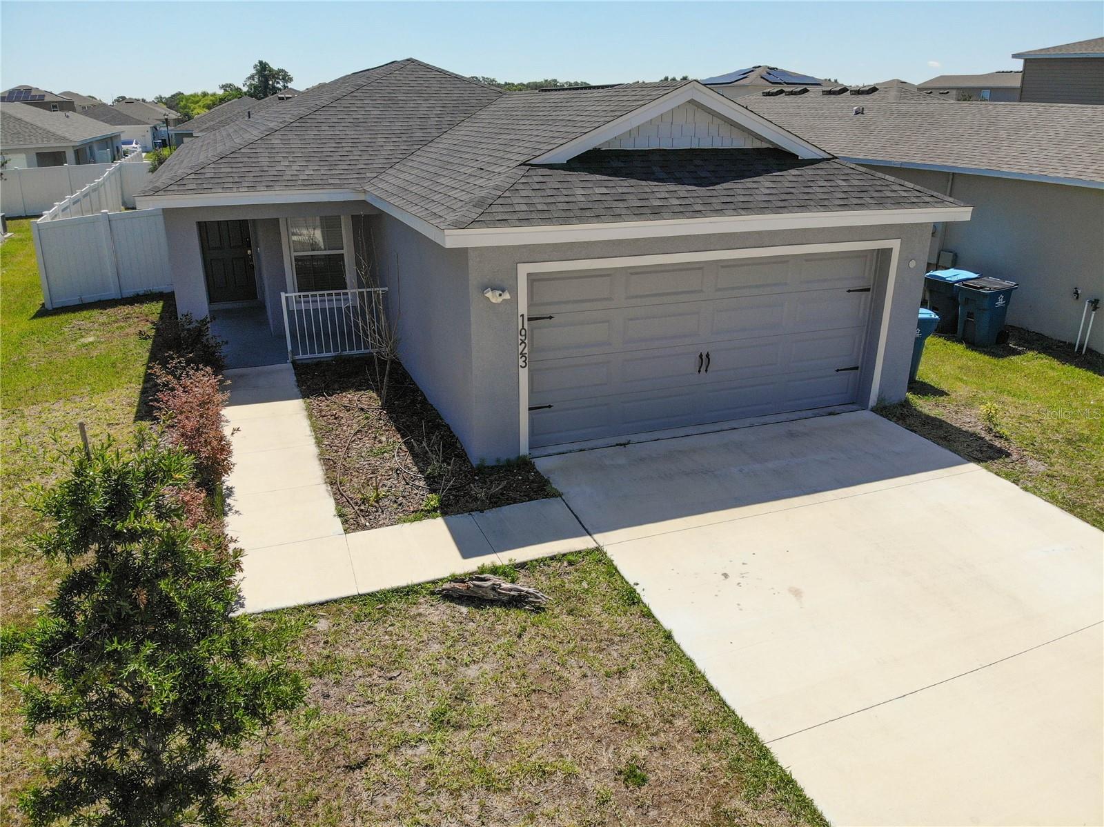 1923 GOLDEN BEAK DR, EAGLE LAKE, FL, 33839