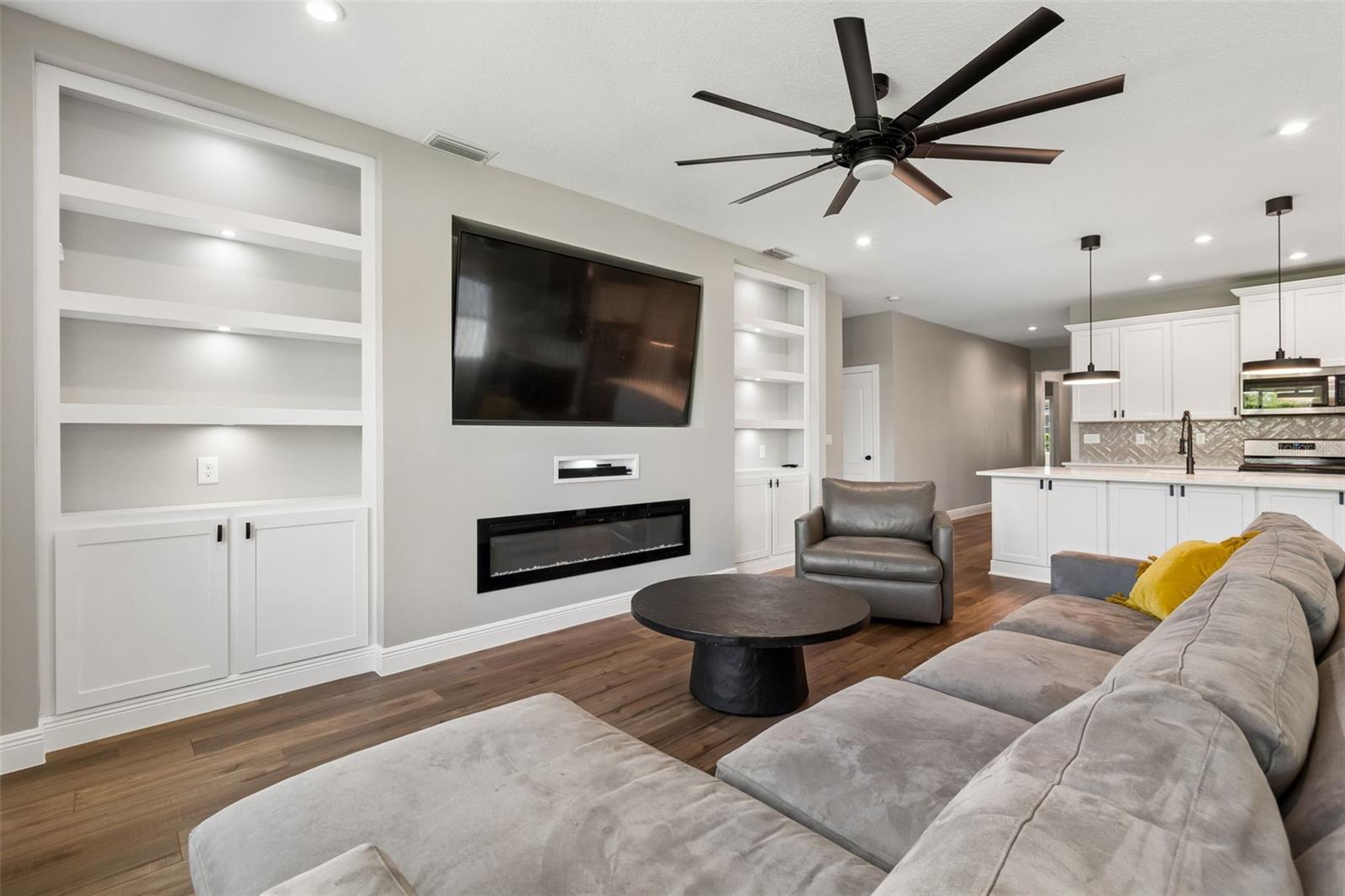 5619 SILVER SUN DR, APOLLO BEACH, FL, 33572