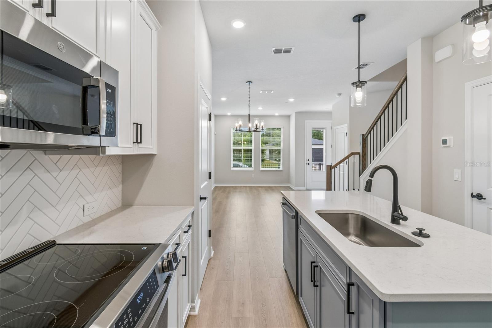 4353 ROUSH AVE, ORLANDO, FL, 32803