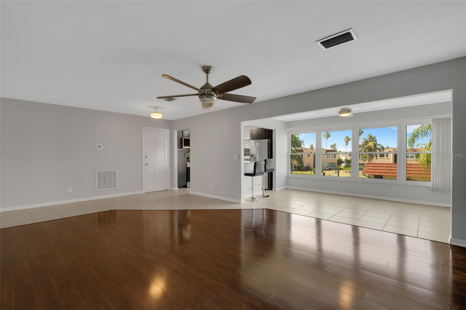 218 DOGWOOD CIR #218, SEMINOLE, FL, 33777